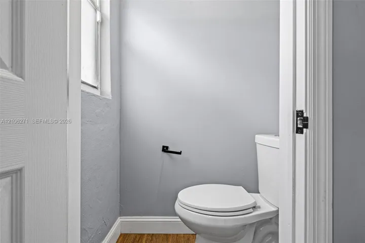 Photo 27