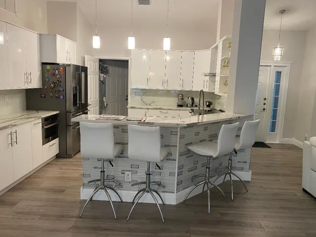 4805 myrtle 21