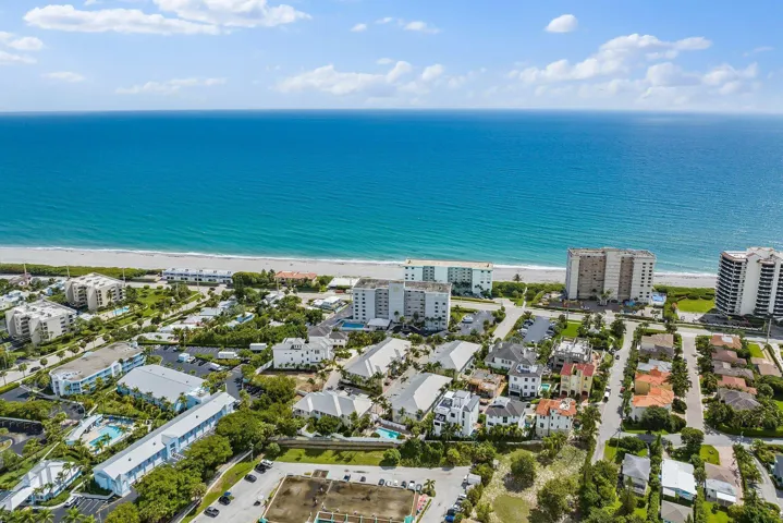 060-911OceanDr404-JunoBeach-FL-SMALL