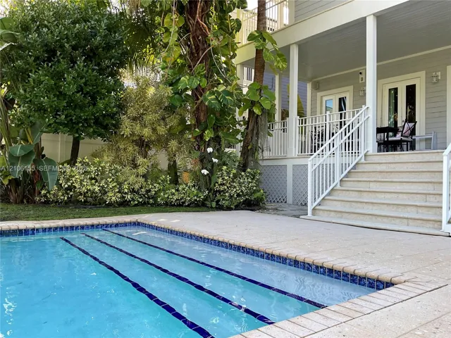 A pool you can swim in ! Largest in Belle Meade