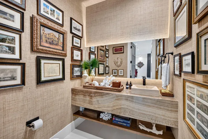 30_Powder Room
