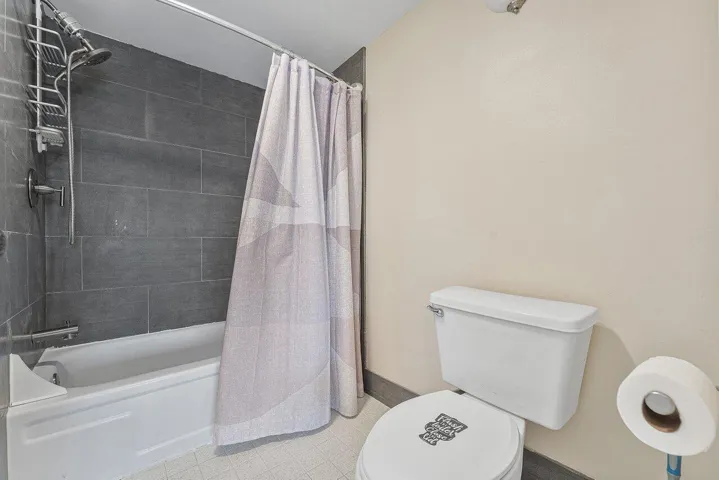 013-3040LakeShoreDrive-502-RivieraBeach-
