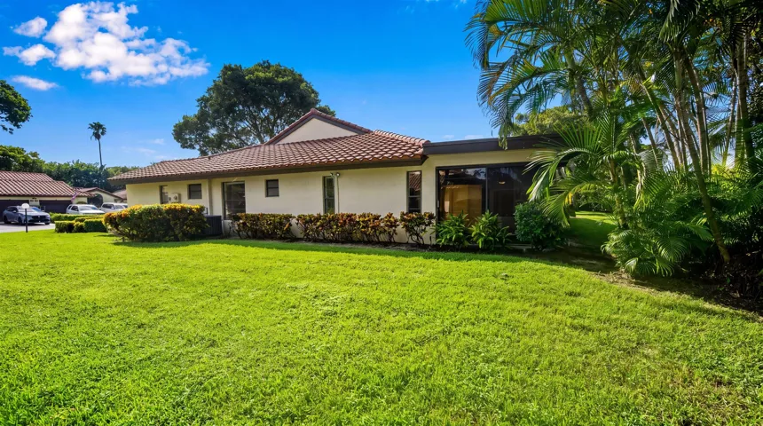 22-10051 Andrea Ln B