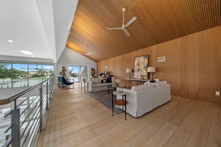 loft3.jpg-SMALL