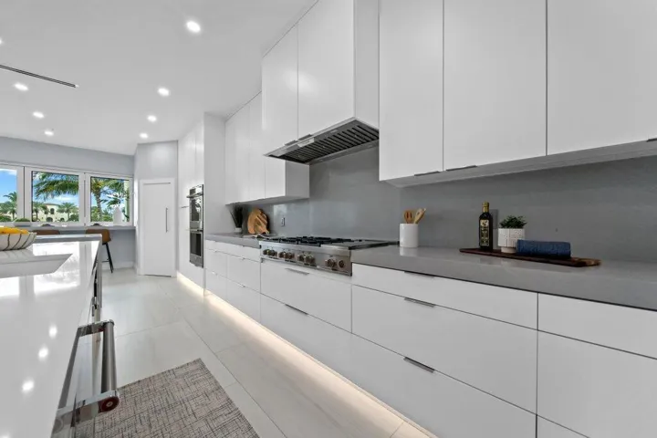 kitchen1.jpg-SMALL