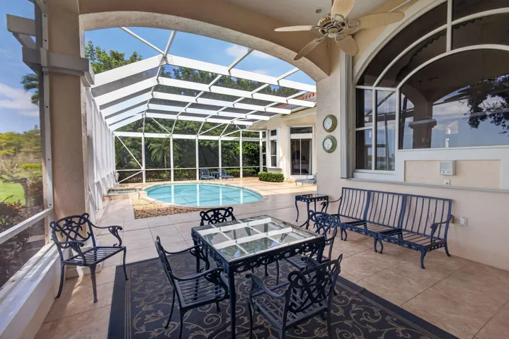COVERED LANAI