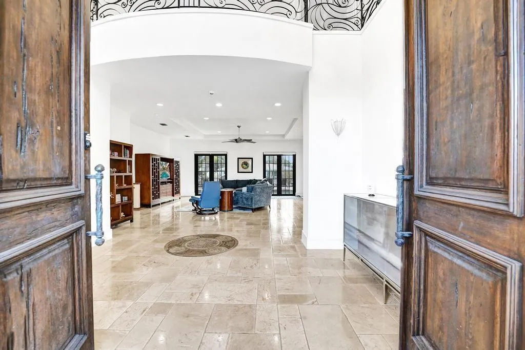 Property photo 11