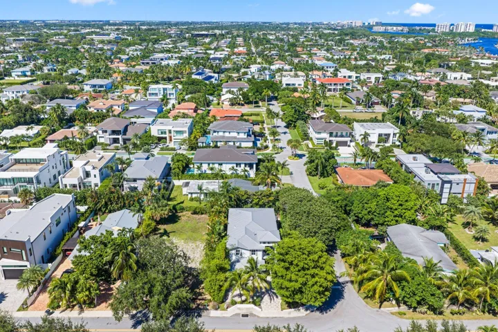 391 East Boca Raton Road - 83.jpg-SMALL