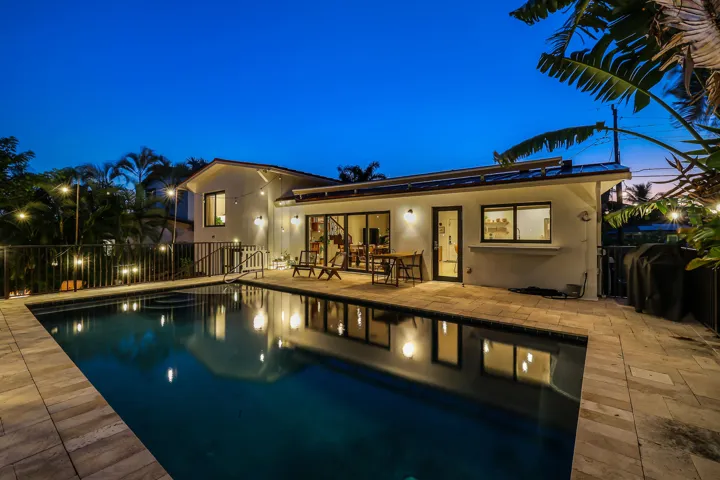 2408 NE 17th Terr-104