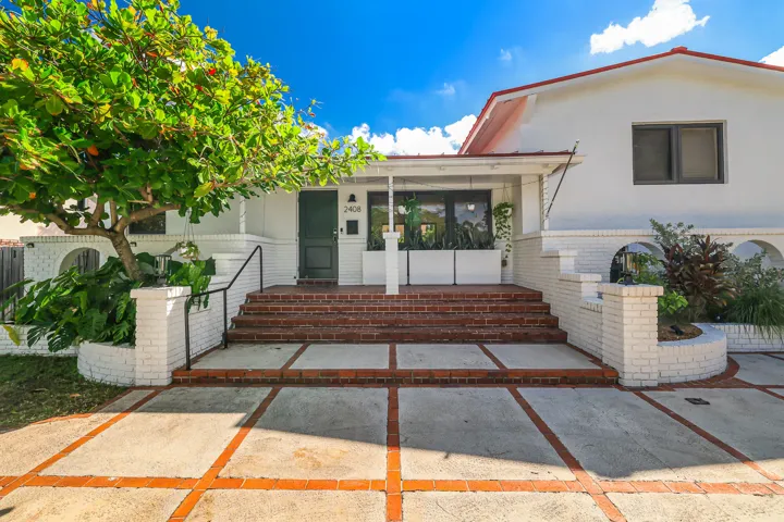 2408 NE 17th Terr-4