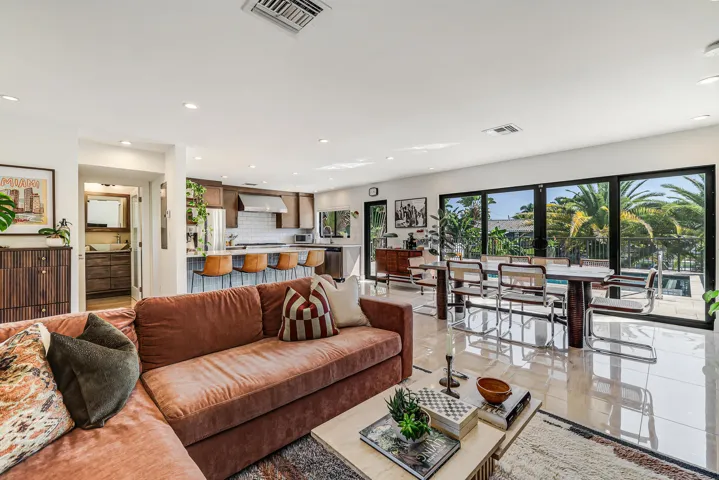2408 NE 17th Terr-21