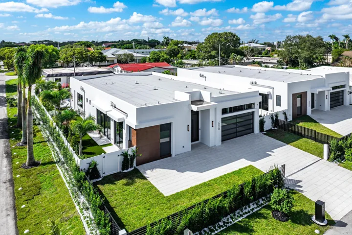 041-696HastingsStreet-BocaRaton-FL-33487