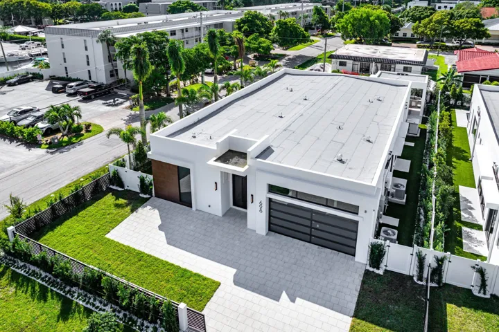 040-696HastingsStreet-BocaRaton-FL-33487