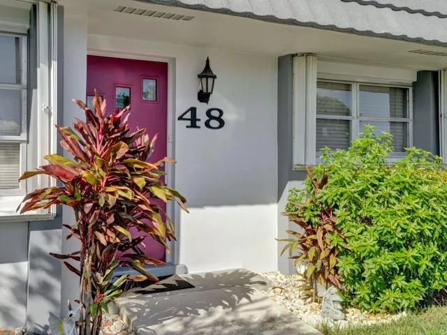 3-web-or-mls-DSC08021 2886 Fernley Dr E