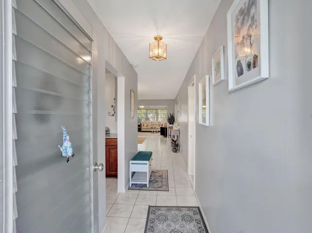 6-web-or-mls-DSC07892 2886 Fernley Dr E