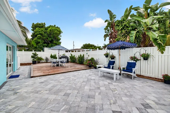 Entertaining area