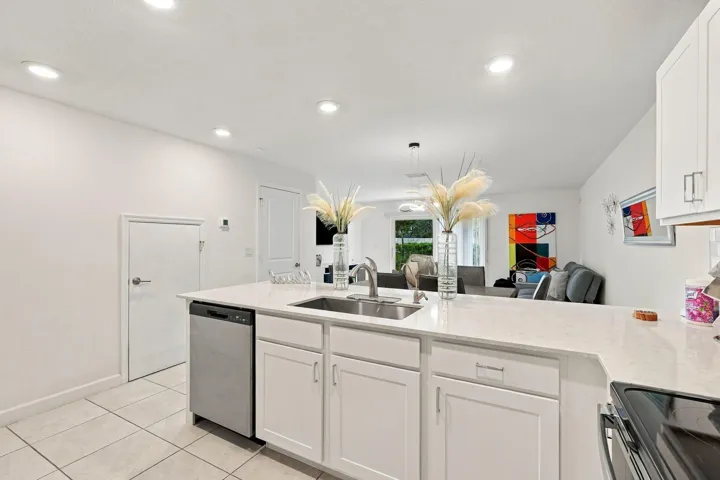 9-web-or-mls-4194_Bent_River_Rd_009