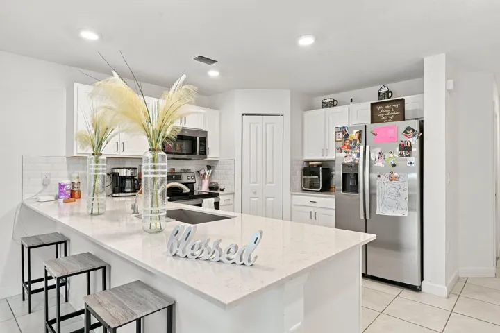 6-web-or-mls-4194_Bent_River_Rd_006