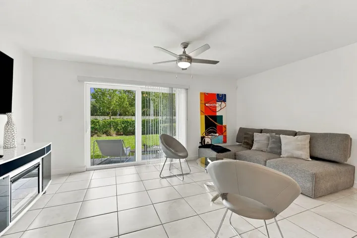 12-web-or-mls-4194_Bent_River_Rd_012