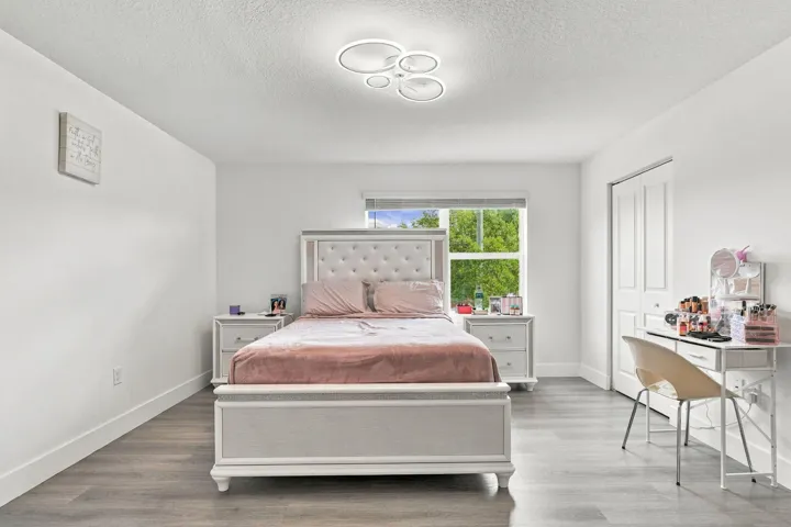 17-web-or-mls-4194_Bent_River_Rd_017