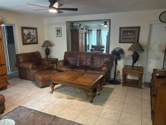Livingroom Main