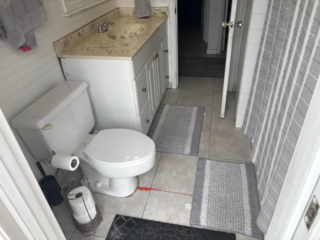 Hallway cabana bath