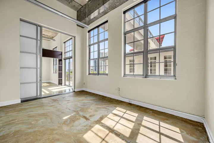 435 N ANDREWS #401-7