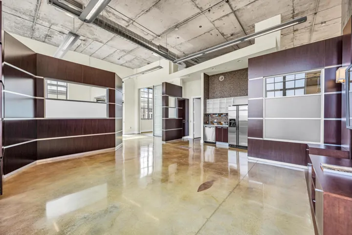 435 N ANDREWS #401-3