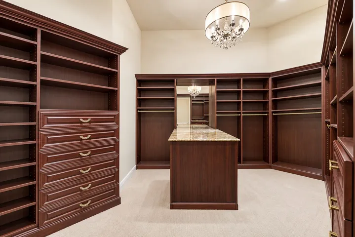 Items in closet have been virtually removed