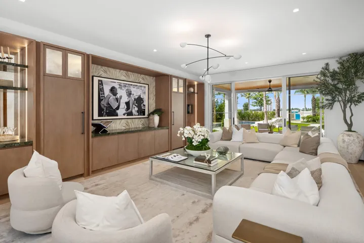 25 - Formal Living Area