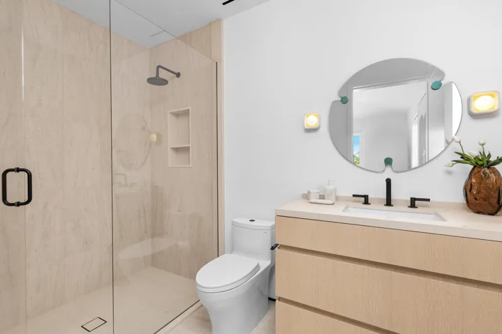 47 - Guest Bath 1