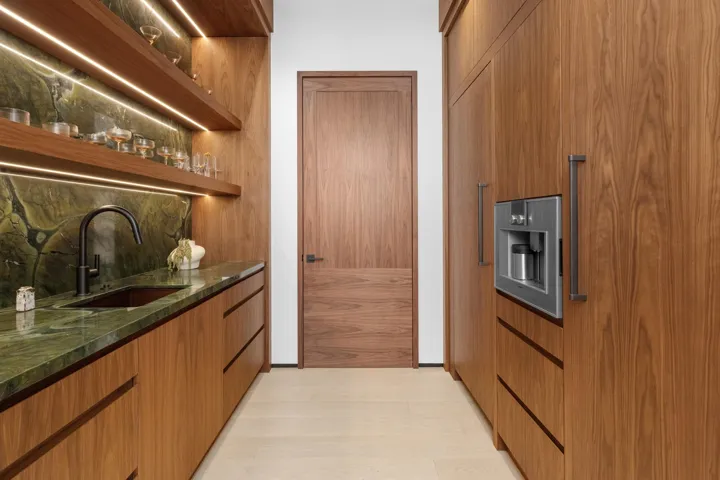 31 - Butler's Pantry