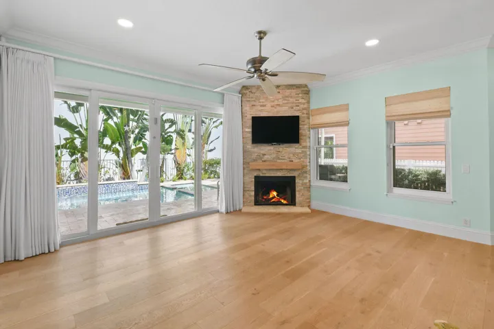 104IntracoastalCir(11)EDIT