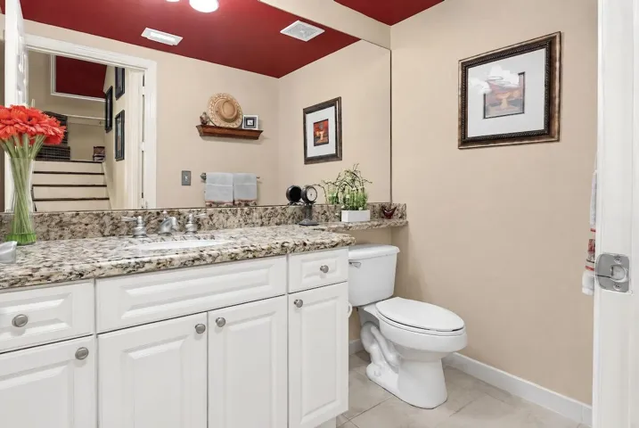 38_6918_W_Sample_Rd-Bathroom-61-1