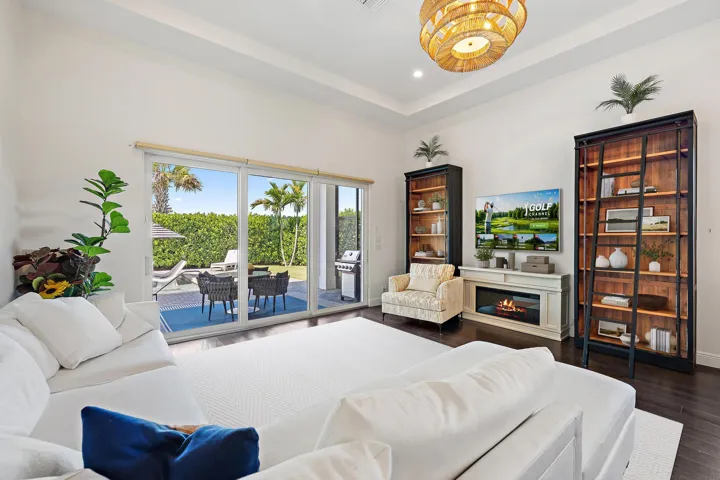 12471 Nautilus Cir-7