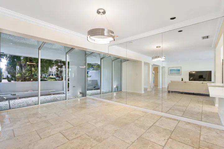 3241 NE 56th Ct_016