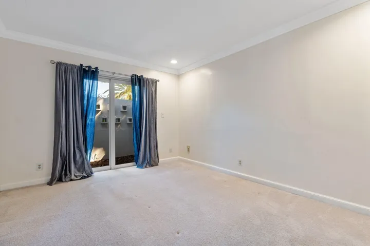 3241 NE 56th Ct_038