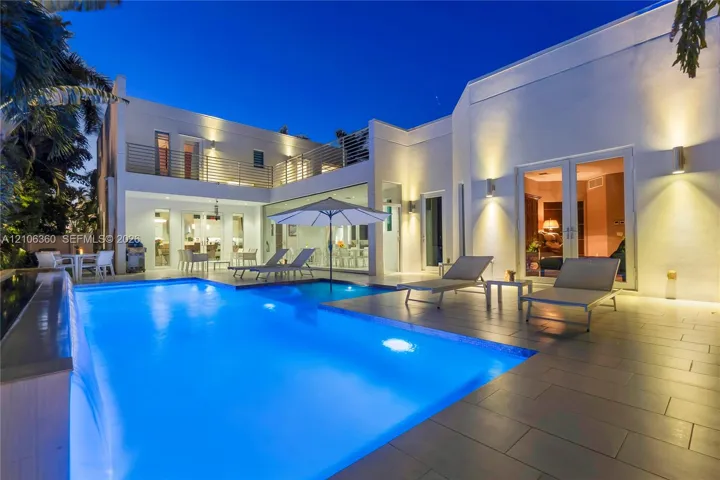 Pool / Piscina