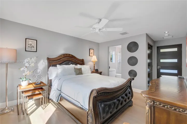 Second Bedroom / Segundo dormitorio
