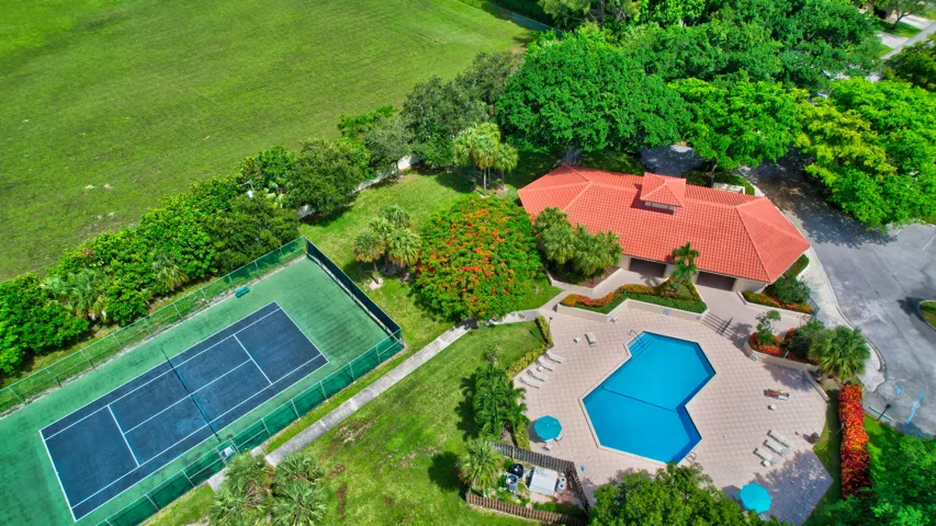 1 of 2 Pools & Club Houses