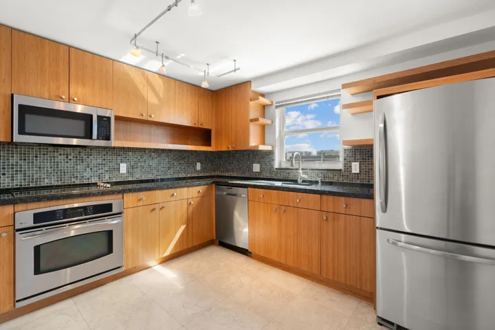 13-web-or-mls-3015 N Ocean Blvd 5F Fort