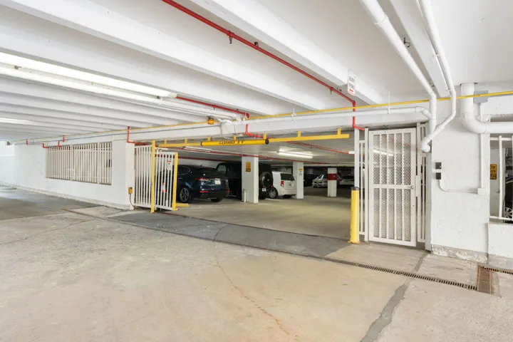 32-web-or-mls-3015 N Ocean Blvd 5F Fort