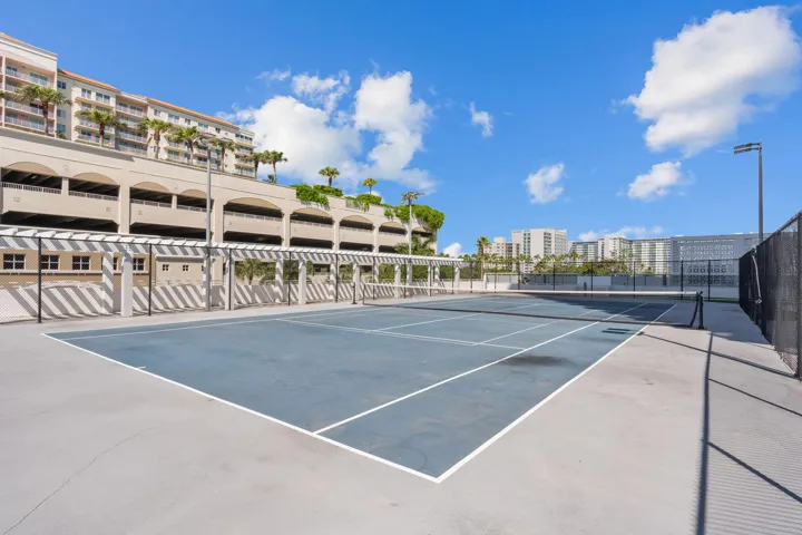 30-web-or-mls-3015 N Ocean Blvd 5F Fort