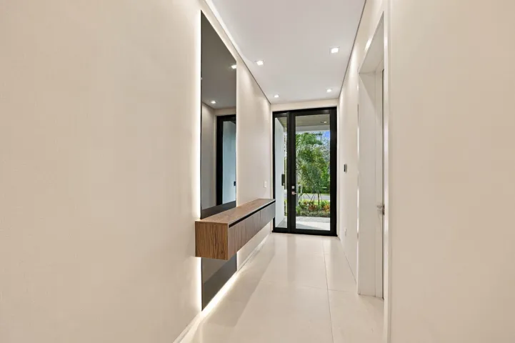 7-web-or-mls-1015-ne-3rd-st