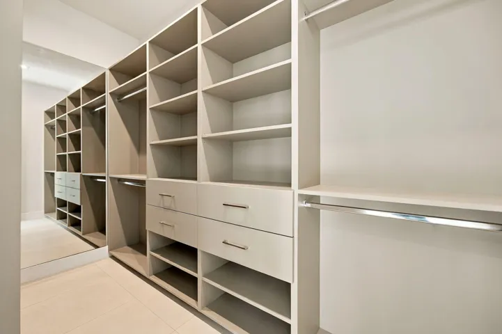 32-web-or-mls-1015-ne-3rd-st