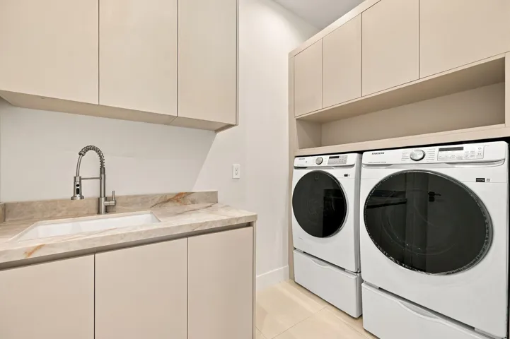 33-web-or-mls-1015-ne-3rd-st