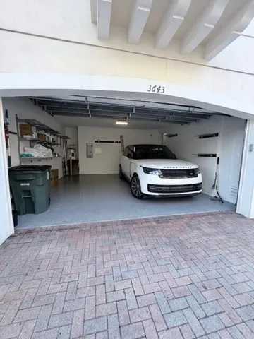Two Car Garage, Fitting large trucks.