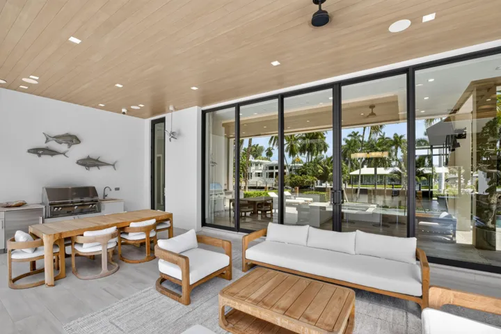 128_1-Royal-Palm-Real-Estate-Photography