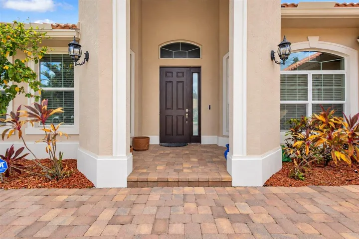 Front Entryway 2