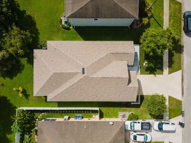 Recently replaced roof.